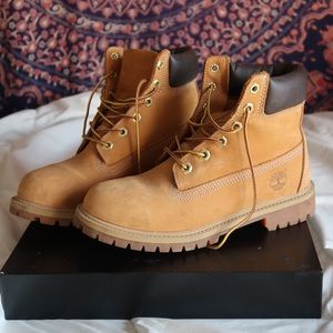 Timberland boots. Size 5 kids/Size 7 women’s
